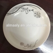 prato de porcelana chinesa em massa